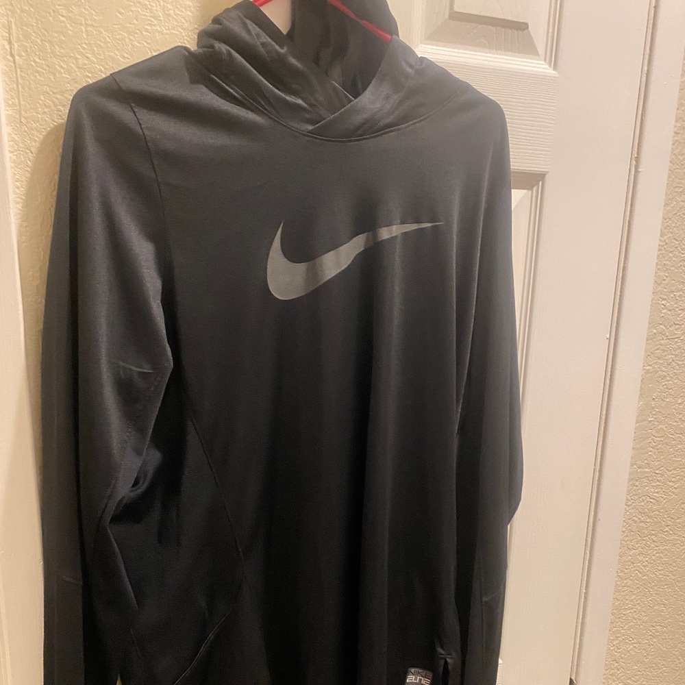 Nike hooded sweatshirt (thin)